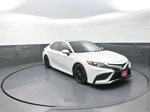 Certified 2022 Toyota Camry XSE w/ Navigation Package FWD image 43