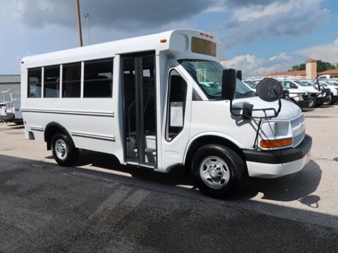 Used 2014 Chevrolet Express 3500 w/ School Bus Package RWD image 3