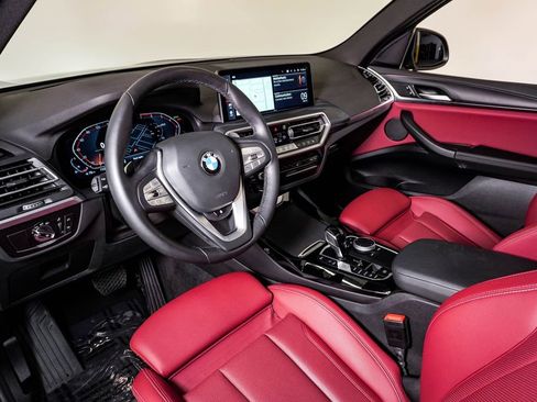 Used 2024 BMW X3 xDrive30i w/ Premium Package image 19