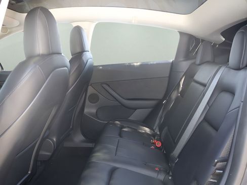 Used 2022 Tesla Model Y Performance AWD/4WD image 13