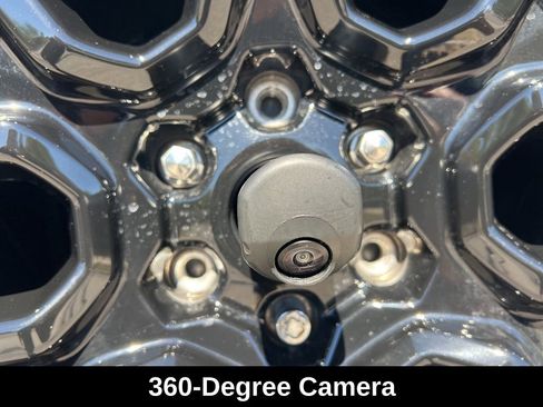 Used 2023 Ford Bronco Wildtrak image 14