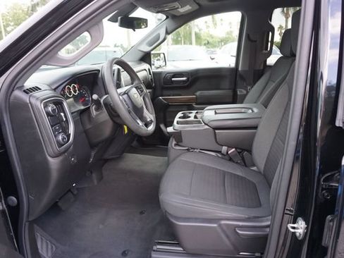Used 2020 Chevrolet Silverado 1500 LT w/ LT Value Package RWD image 22