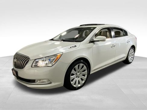 Used 2015 Buick LaCrosse Premium w/ Driver Confidence Package #1 AWD/4WD image 4