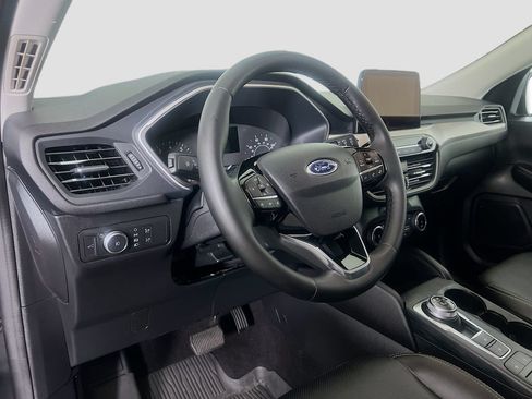 Certified 2022 Ford Escape SEL AWD/4WD image 9