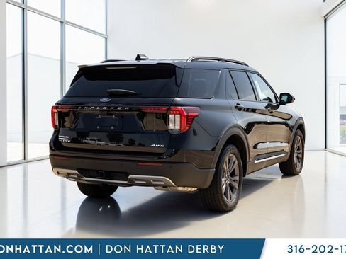 Used 2025 Ford Explorer Active w/ Active Comfort Package AWD/4WD image 23