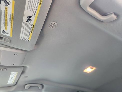 Used 2018 Buick Encore Preferred image 19