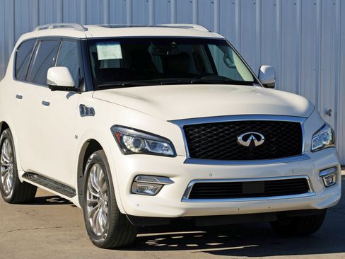 Used 2017 INFINITI QX80 4WD w/ Driver Assistance Package image 55