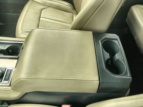 Used 2023 Ford Expedition Limited AWD/4WD image 21