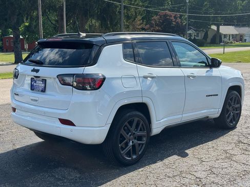 Used 2024 Jeep Compass Limited w/ High Altitude Package AWD/4WD image 5
