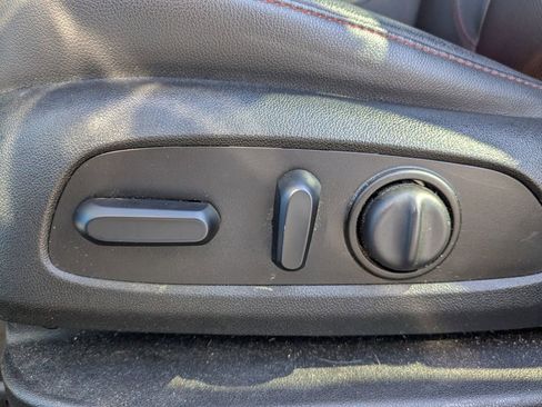 Used 2020 Chevrolet Blazer RS image 22