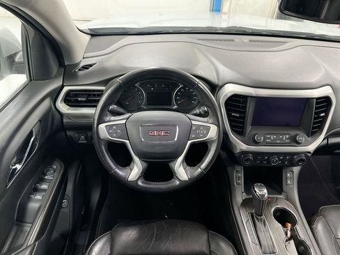 Used 2017 GMC Acadia SLT AWD/4WD image 11