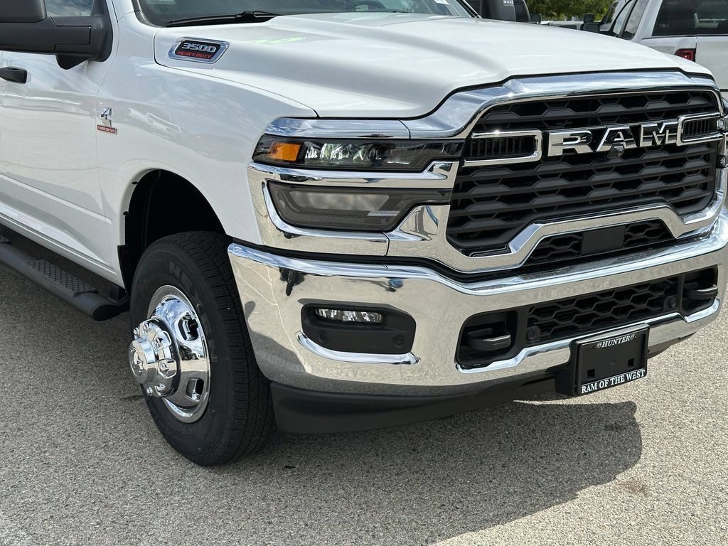New 2026 RAM 3500 Tradesman AWD/4WD image 8