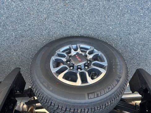 New 2025 GMC Sierra 3500 SLE w/ SLE Convenience Package image 11