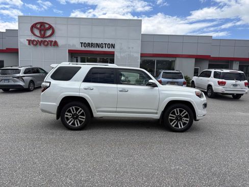 Used 2019 Toyota 4Runner Limited AWD/4WD image 8