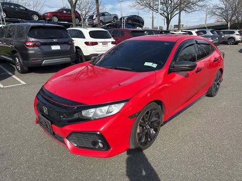 Used 2018 Honda Civic Sport image 5