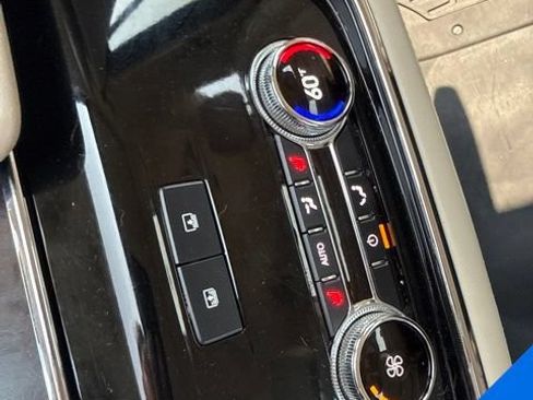 Used 2019 Lincoln Navigator Reserve AWD/4WD image 19