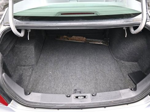 Used 2002 Ford Taurus SE image 22