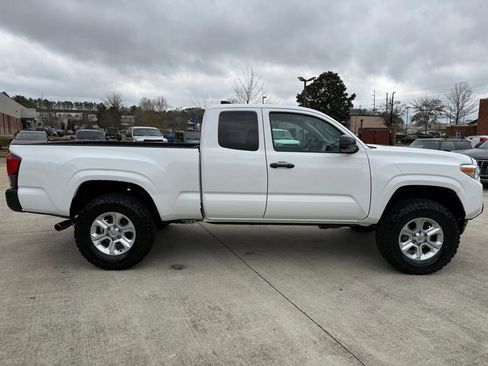 Used 2021 Toyota Tacoma SR image 6