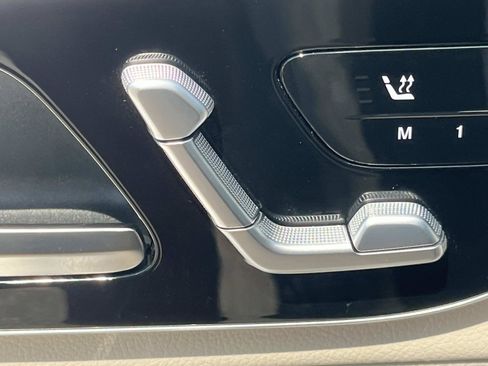 Certified 2025 Mercedes-Benz GLC 300 4MATIC image 20