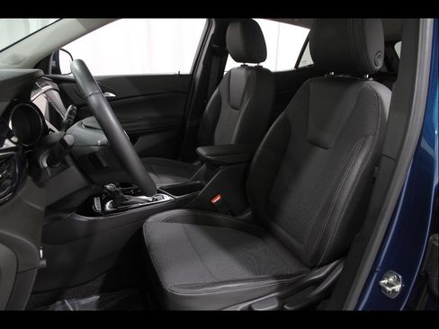 Certified 2020 Buick Encore GX Preferred FWD image 5