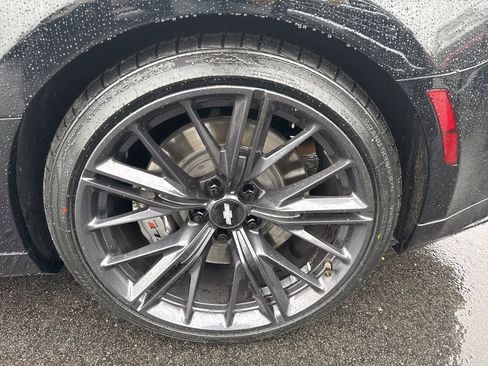 Used 2018 Chevrolet Camaro ZL1 image 30