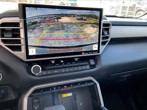 Used 2024 Toyota Tundra Limited image 29