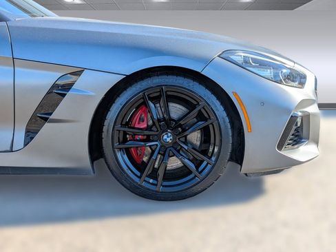 Used 2022 BMW Z4 M40i w/ Premium Package image 12