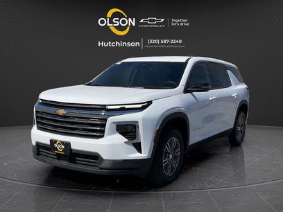Used 2025 Chevrolet Traverse LT