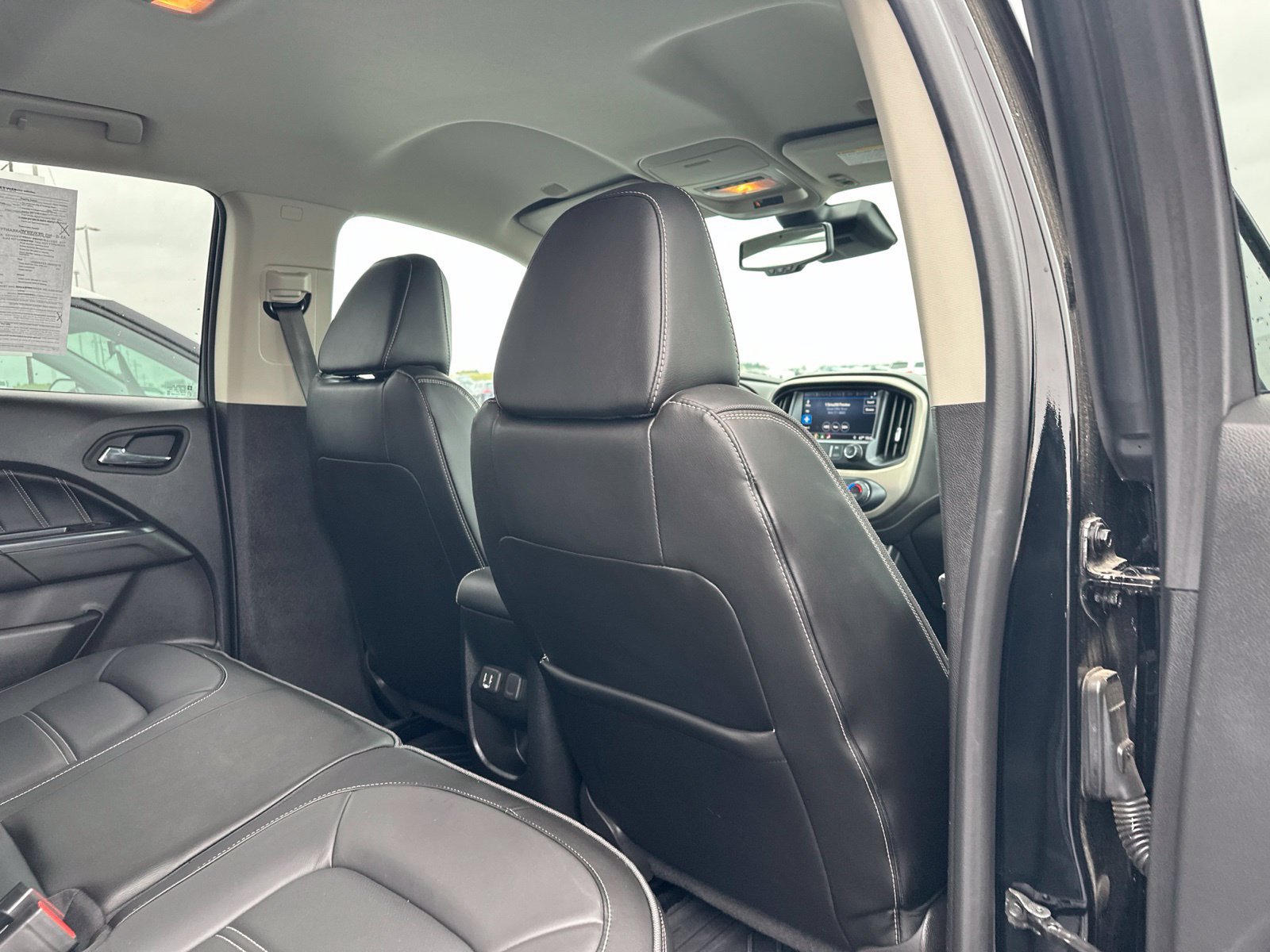 Used 2022 GMC Canyon Denali AWD/4WD image 32