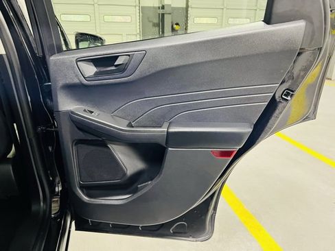 Used 2022 Ford Escape SE w/ Convenience Package image 31