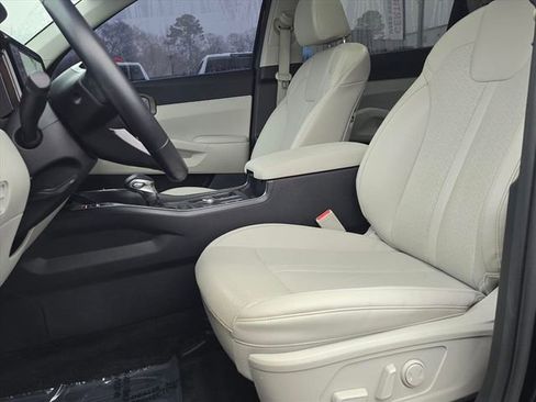 Used 2022 Kia Sorento S w/ Panoramic Sunroof Package image 21