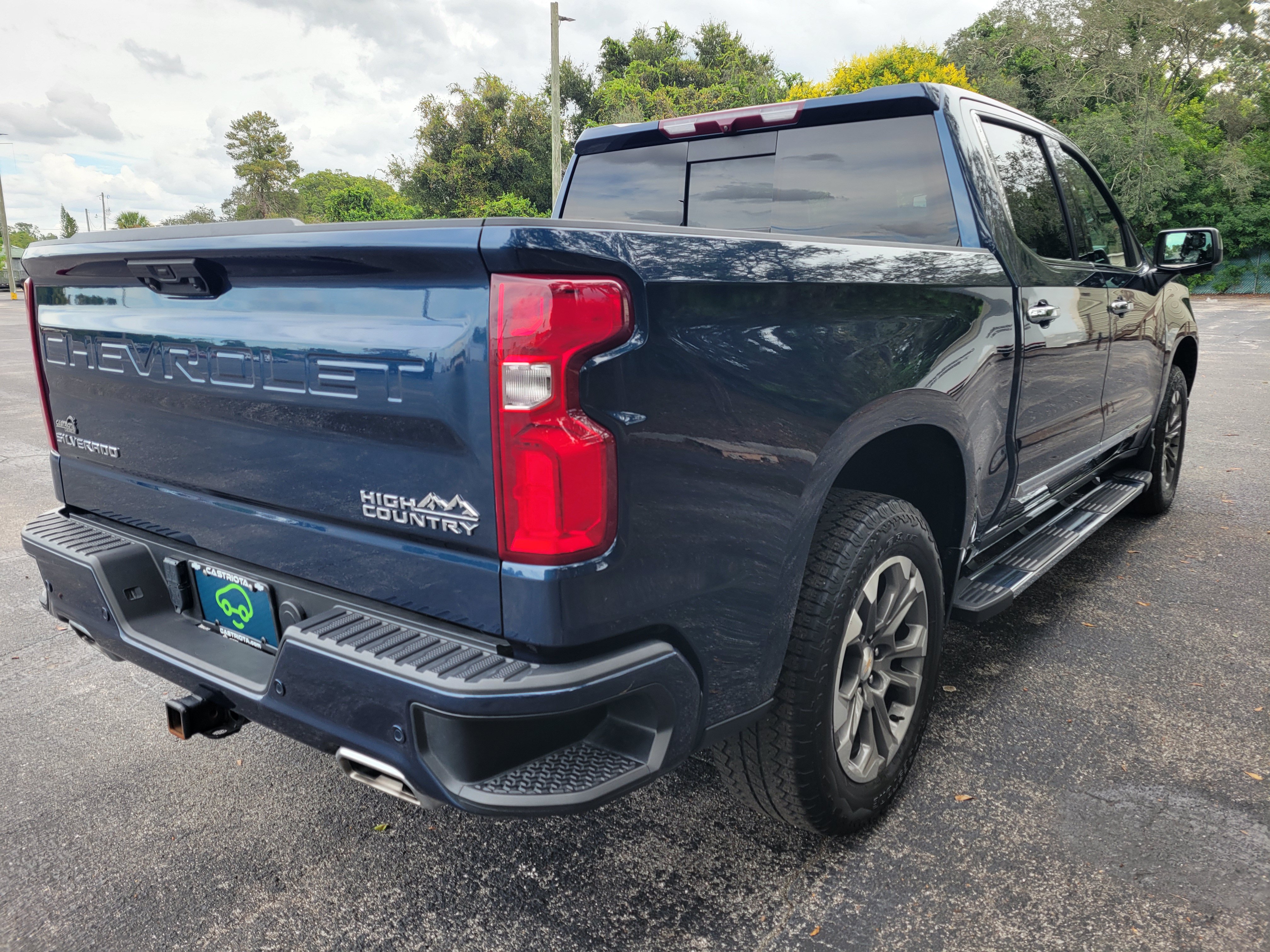 Used 2022 Chevrolet Silverado 1500 High Country w/ Z71 Off-Road Package AWD/4WD image 5