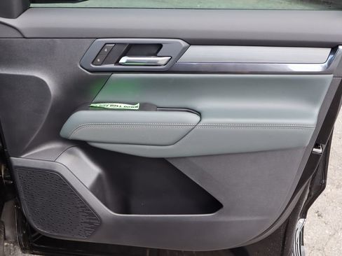 New 2026 GMC Terrain AT4 AWD/4WD image 23