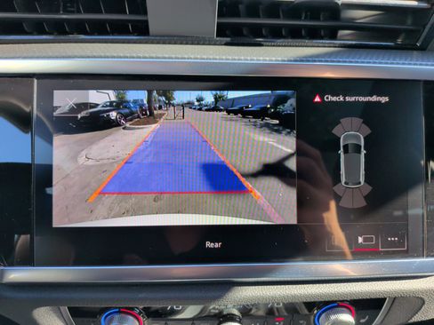 Certified 2025 Audi Q3 2.0T Premium w/ Convenience Package image 27