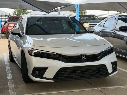 Used 2022 Honda Civic Sport Touring image 3