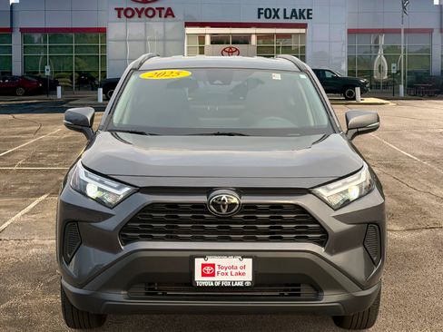 Used 2025 Toyota RAV4 XLE AWD/4WD image 8