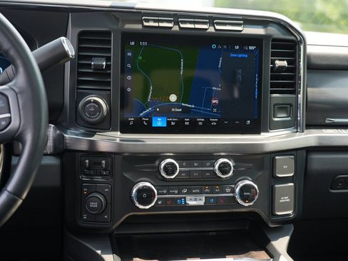 Used 2024 Ford F350 Lariat w/ Lariat Ultimate Package AWD/4WD image 22