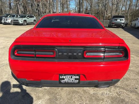 Used 2018 Dodge Challenger SXT Plus image 6