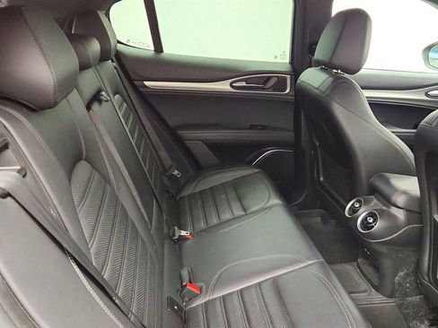 Used 2018 Alfa Romeo Stelvio Ti Sport AWD/4WD image 22