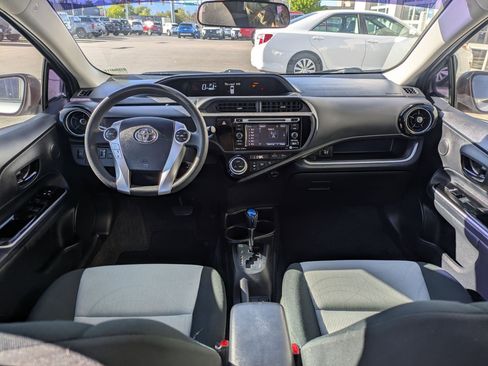 Used 2017 Toyota Prius C Three image 28