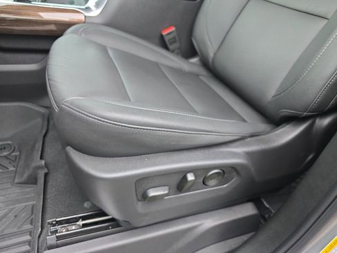 Used 2024 Chevrolet Silverado 1500 LT Trail Boss w/ Convenience Package II image 35