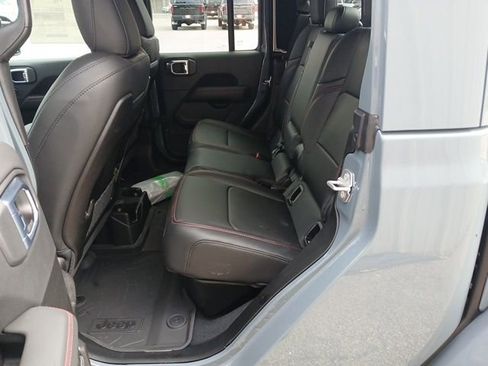 New 2026 Jeep Gladiator Rubicon image 18