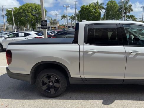 Used 2024 Honda Ridgeline Black Edition image 5