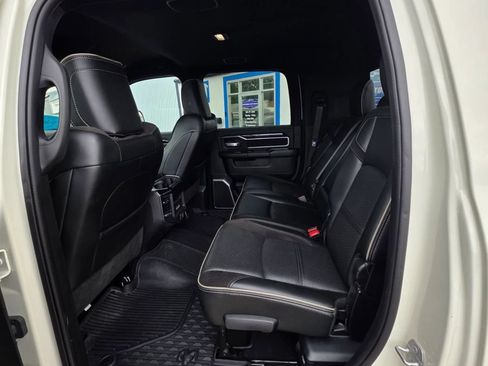 Used 2022 RAM 3500 Laramie AWD/4WD image 11