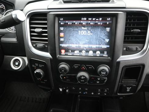Used 2017 RAM 2500 Power Wagon w/ Leather & Luxury Group AWD/4WD image 27