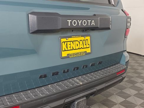 Used 2025 Toyota 4Runner TRD Off-Road Premium AWD/4WD image 11