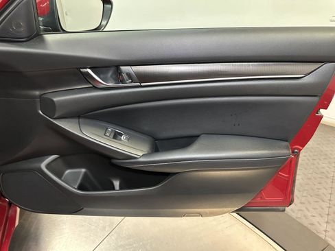 Certified 2018 Honda Accord Sport image 37