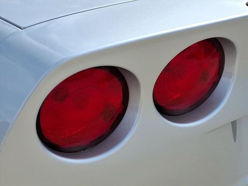 Used 2011 Chevrolet Corvette Grand Sport w/ Preferred Equipment Group image 11