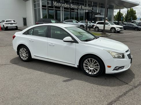 Used 2014 Chevrolet Cruze Eco w/ Enhanced Safety Package FWD image 5