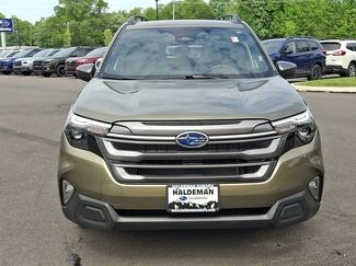 Certified 2025 Subaru Forester Premium AWD/4WD video 2